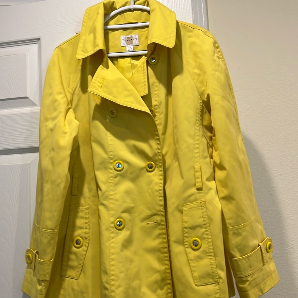 Gallery brand - Women rain coat-  used ( look like new )- size xl